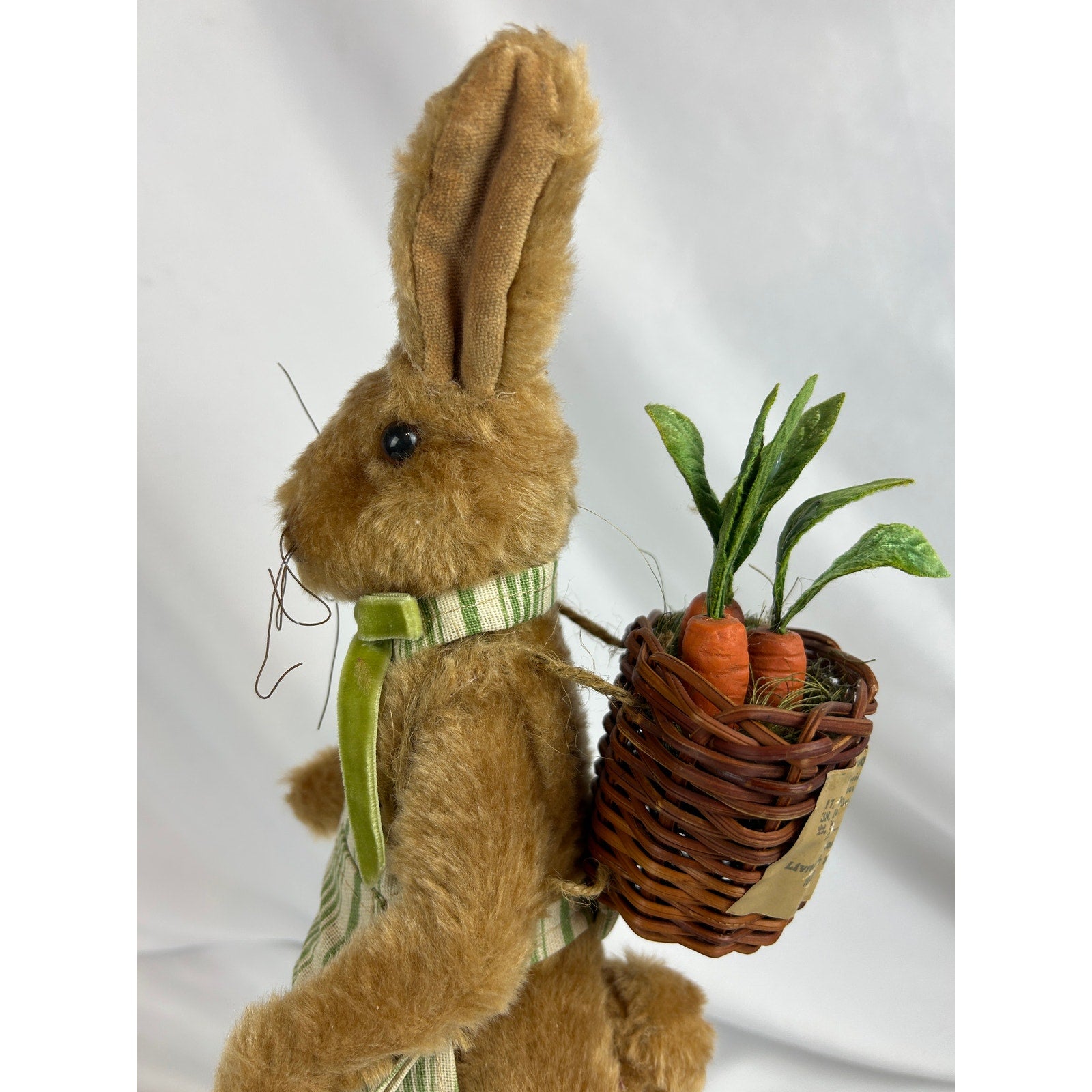 Bethany Lowe 16 Inch Easter Rabbit Maisons De Vente w Basket Display