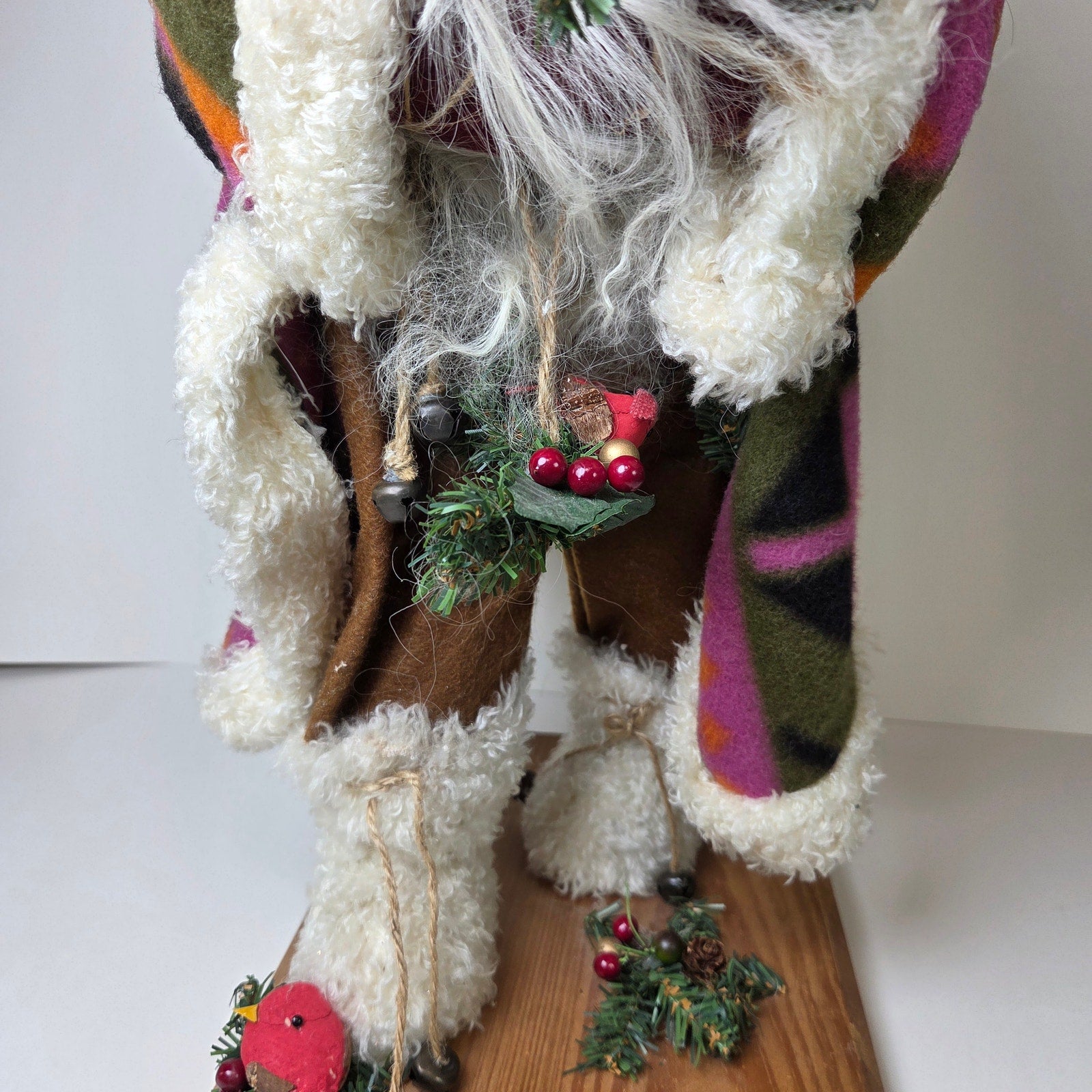 Folk Art Unbranded Santa Claus Christmas Statue 20″ on Wood Base