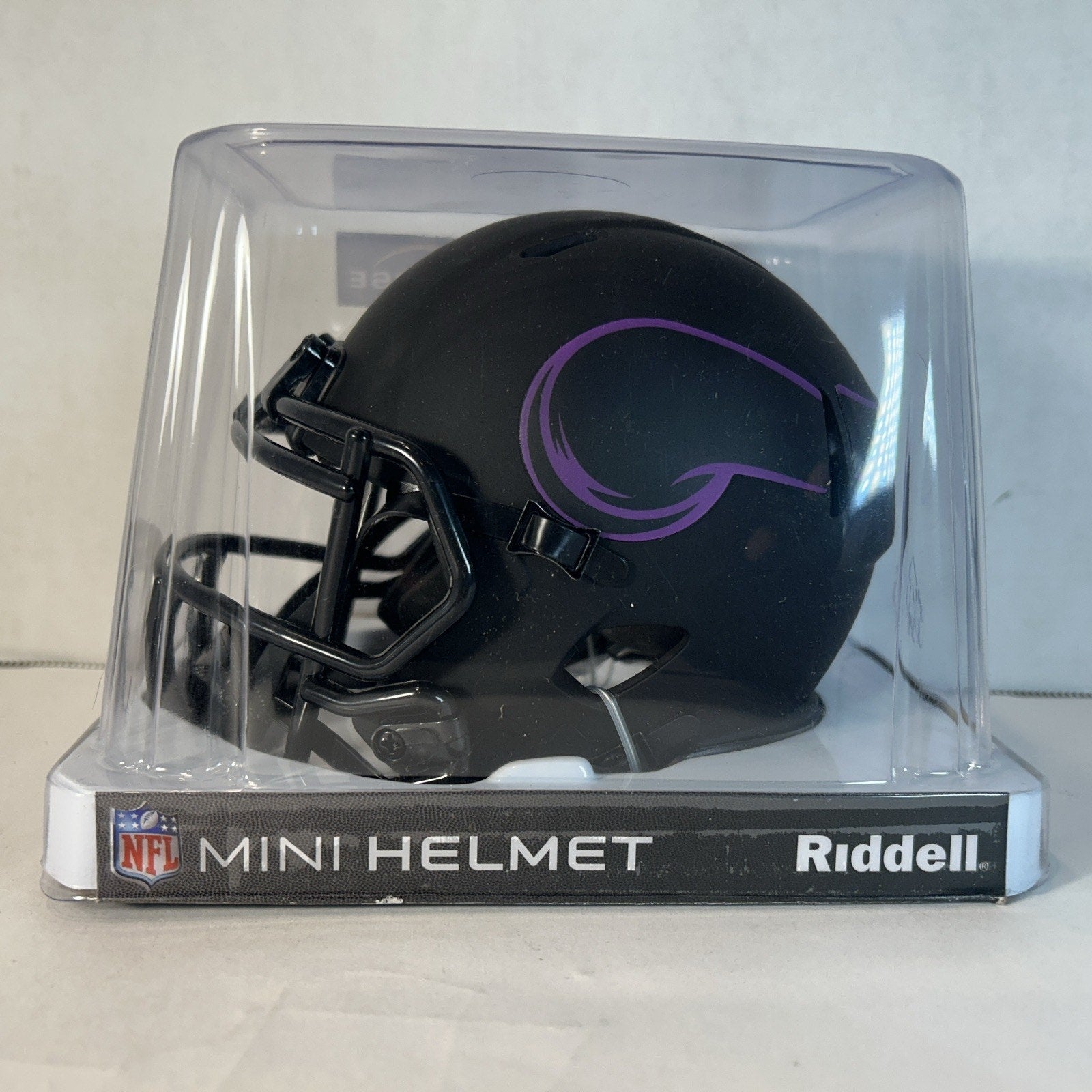 Za'Darius Smith Signed Minnesota Vikings Eclipse Mini Helmet (Authentic-Beckett)