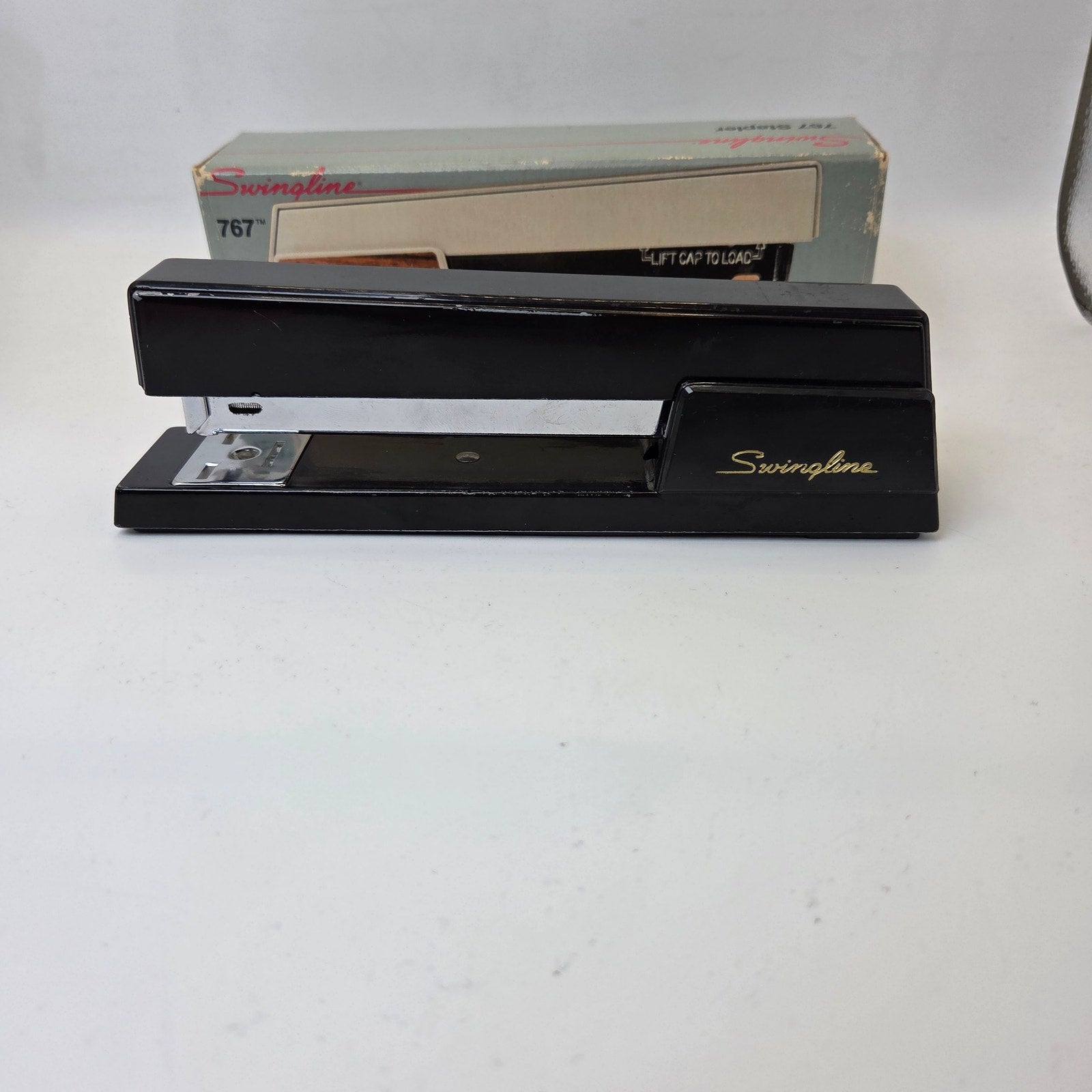 Vintage Swingline 767 Stapler Black Metal Desktop Stapler w/ Box Made in USA