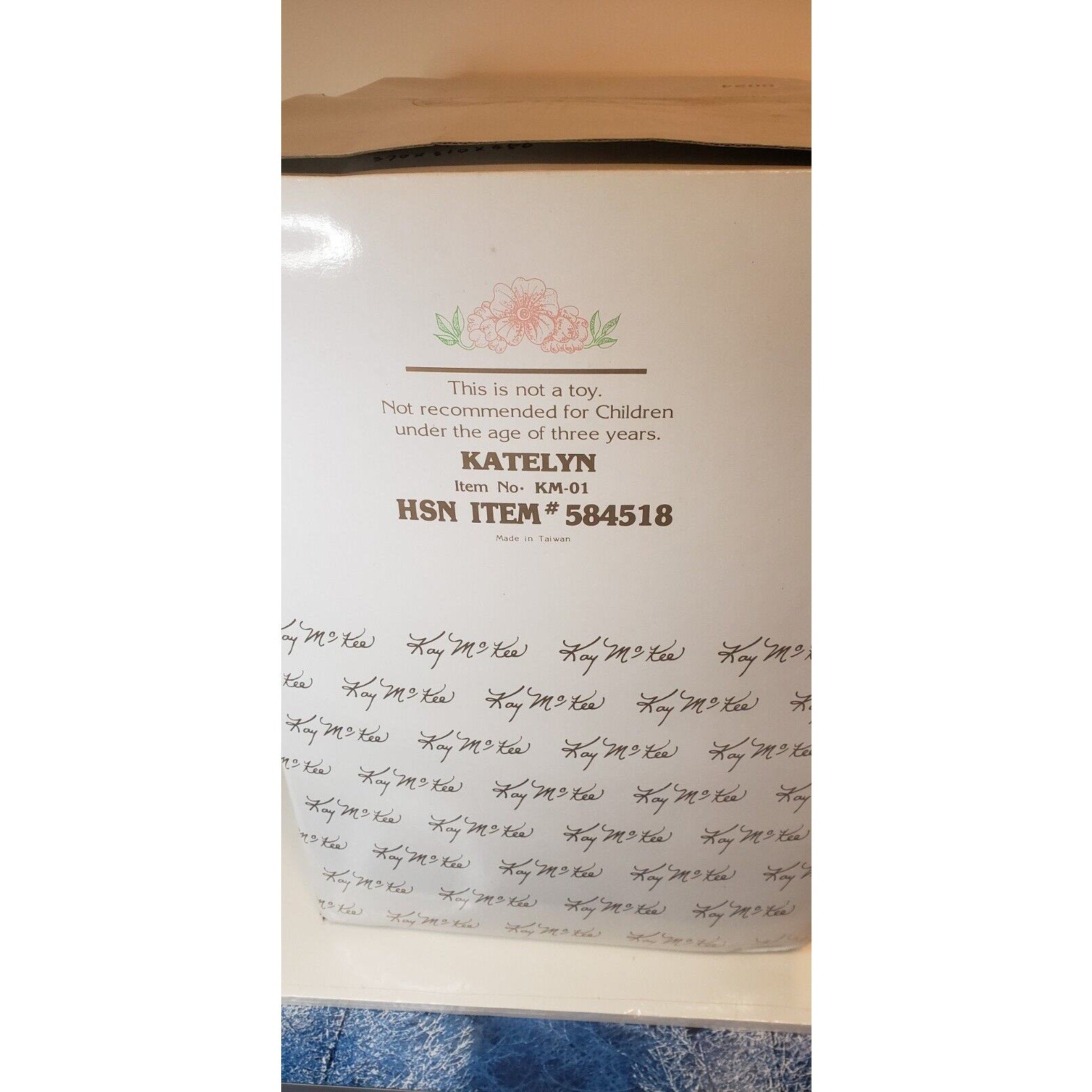 World Gallery Porcelain Doll "Katelyn" by Kay McKee 23" LE #457/2500 w/COA & Box