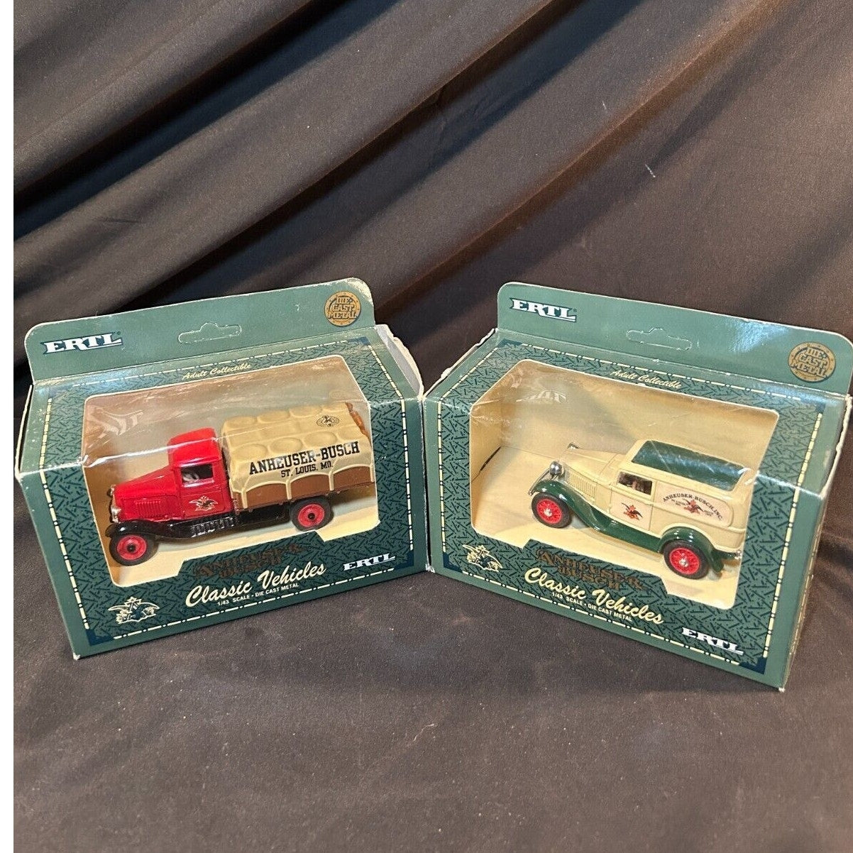 ERTL Anheuser-Busch Classic Vehicles 1930 Chevy Barrel & 1932 Ford Panel NIB