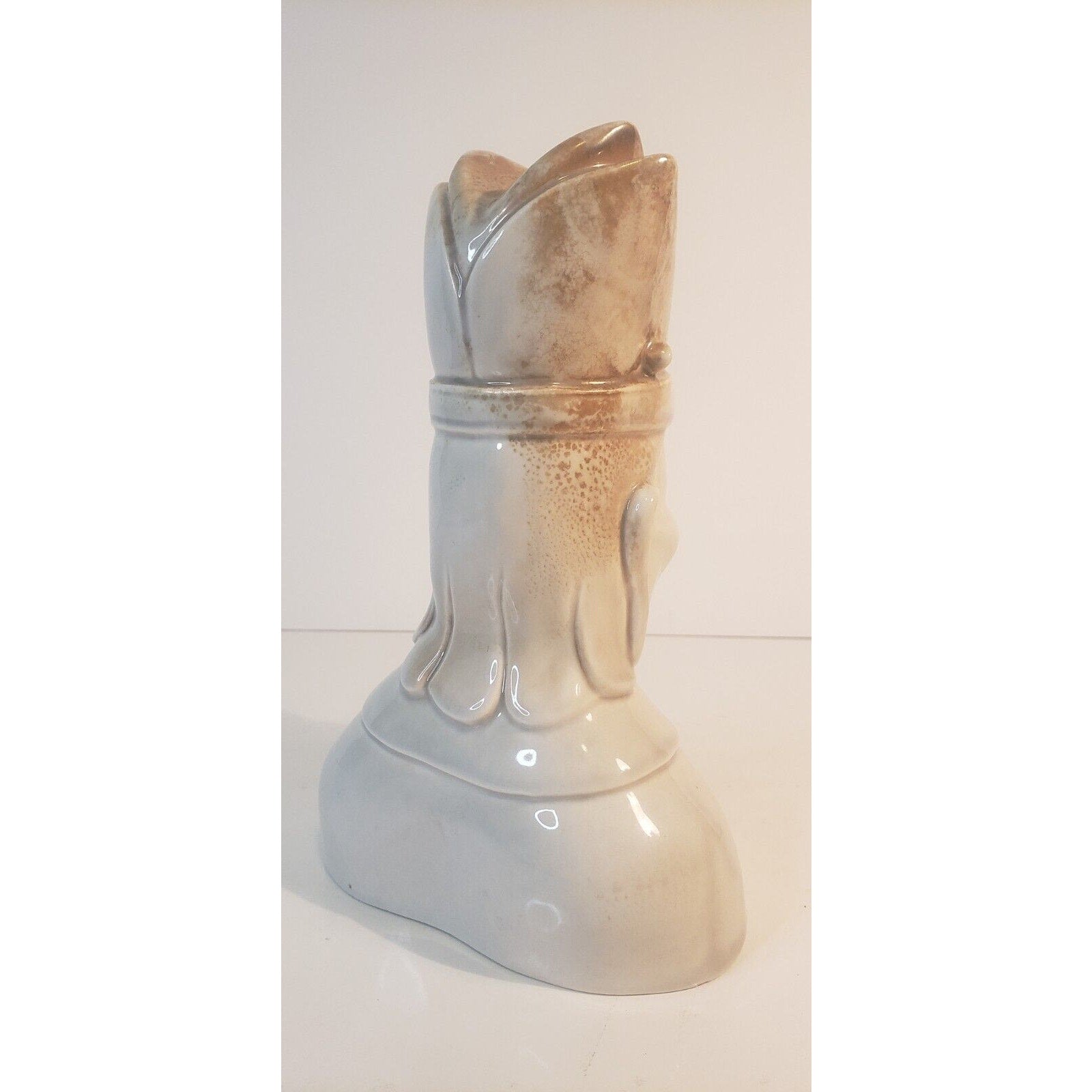 Roselane Pasadena Dove Gray Chinese Modern Bust Figurine 1940s California Pottery