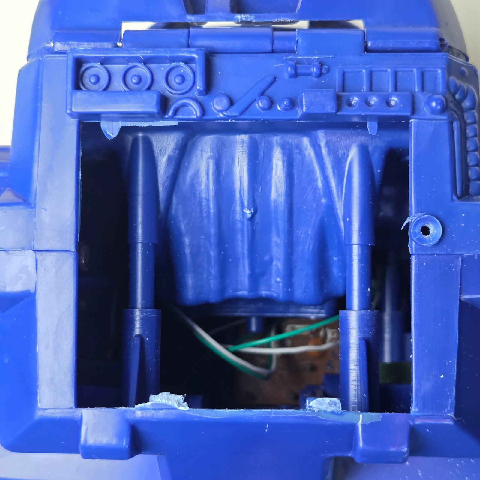 Crime Crusher Police C72 Robot Vehicle w/ Figure Missile Launcher Untested