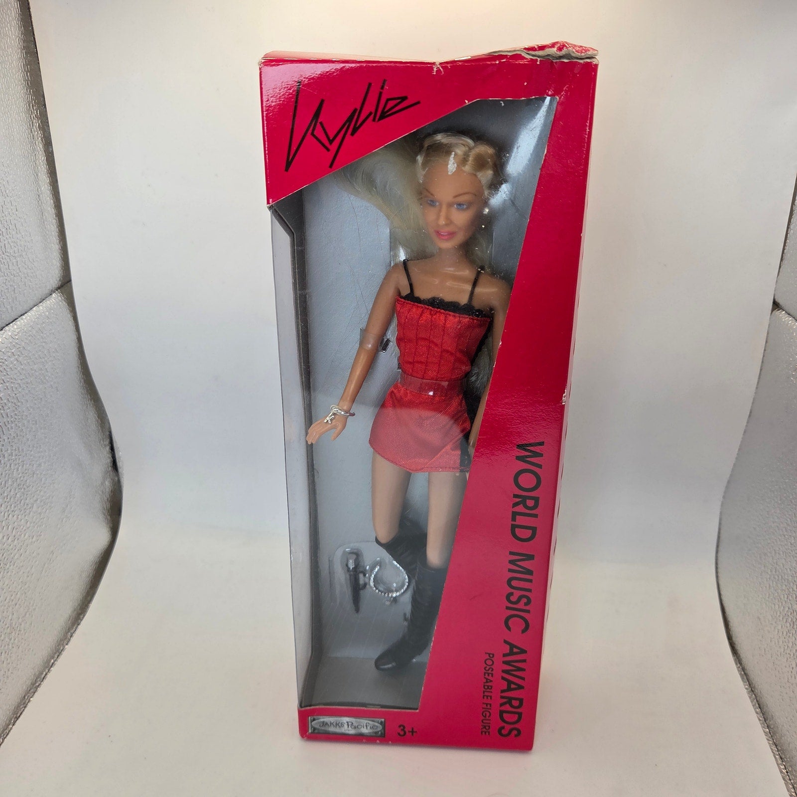 Kylie Minogue Signed 2003 World Music Awards Doll JSA CK20914 Jakks Pacific