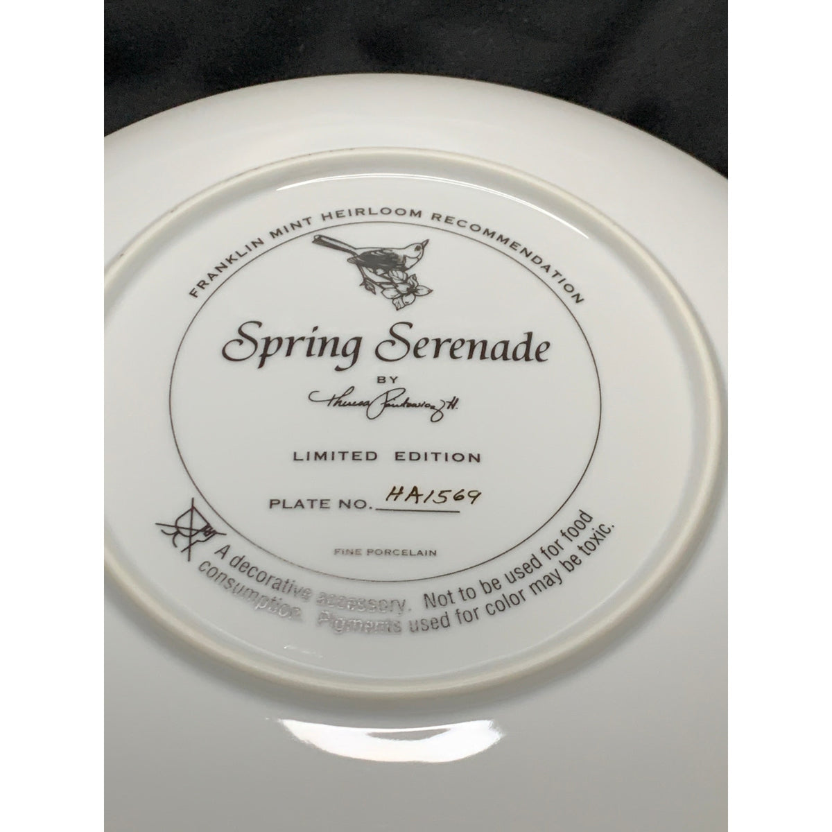 Franklin Mint Spring Serenade Theresa Politowicz Robin Collector Plate