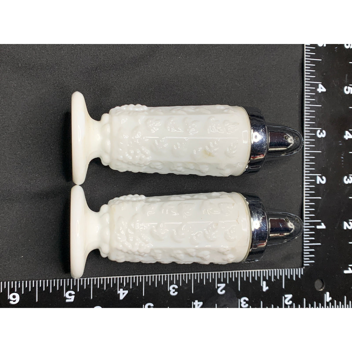 Vintage Westmoreland Paneled Grape Milk Glass Salt Pepper Shakers Chrome