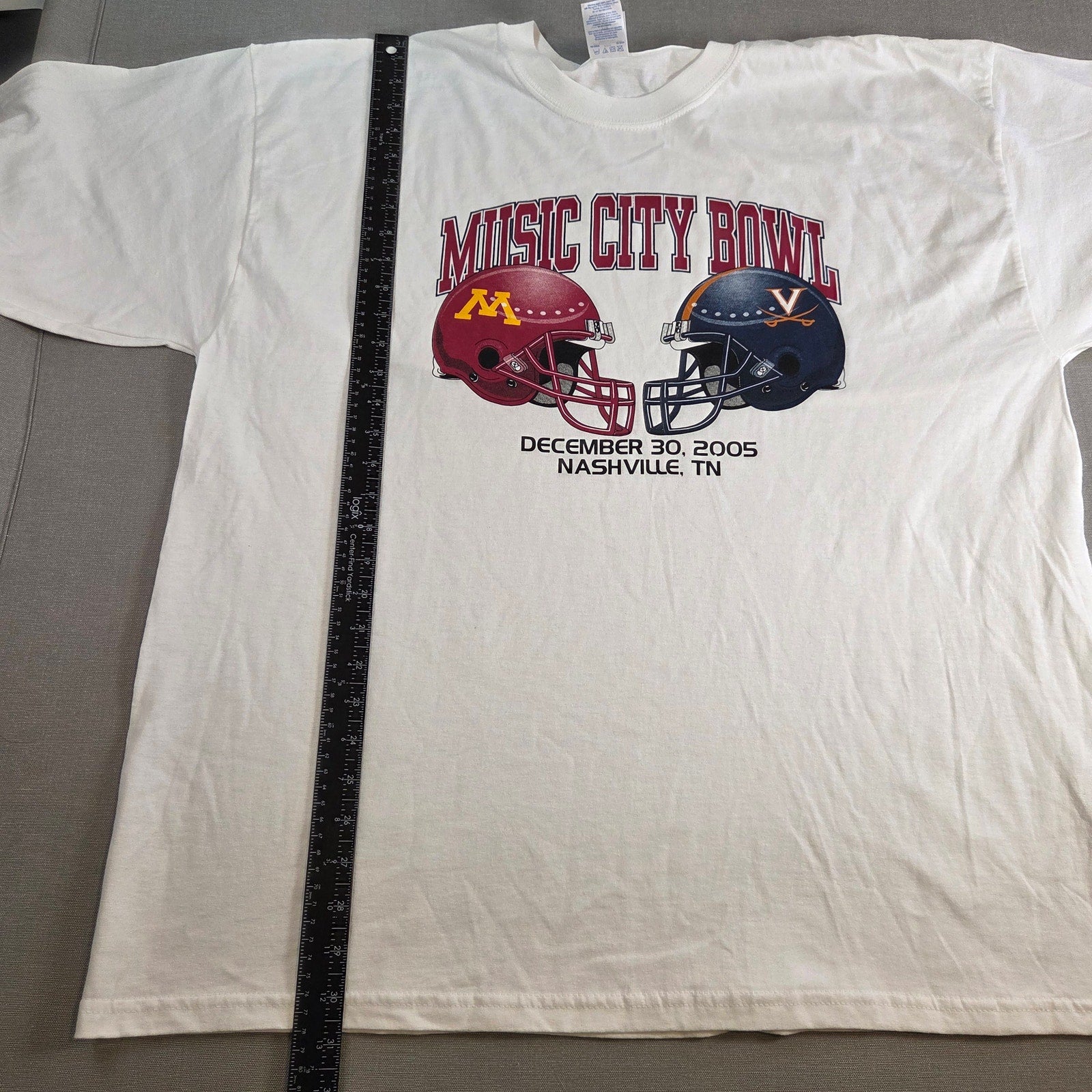 2005 Music City Bowl T-Shirt XXL Gildan Minnesota vs Virginia December 30