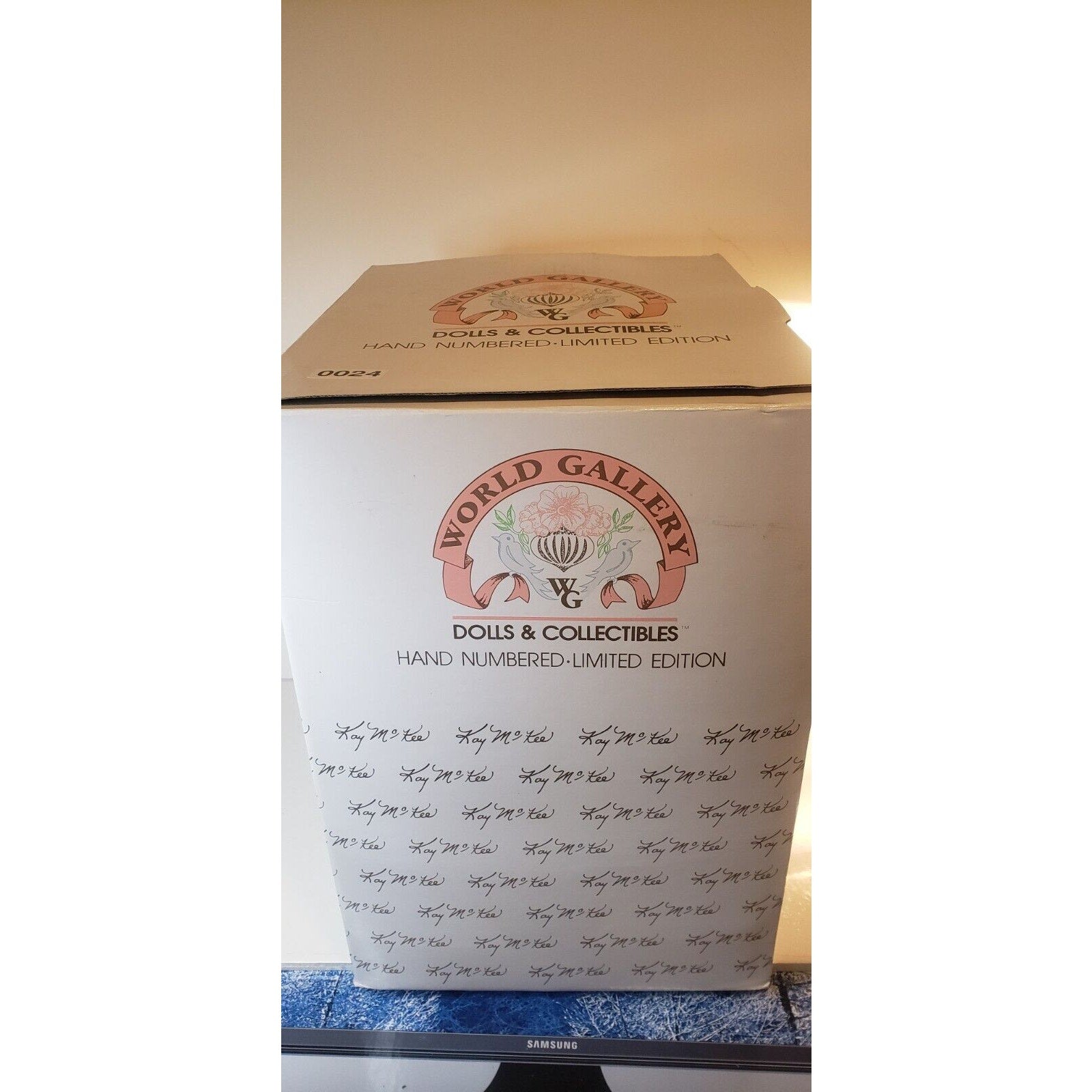 World Gallery Porcelain Doll "Katelyn" by Kay McKee 23" LE #457/2500 w/COA & Box