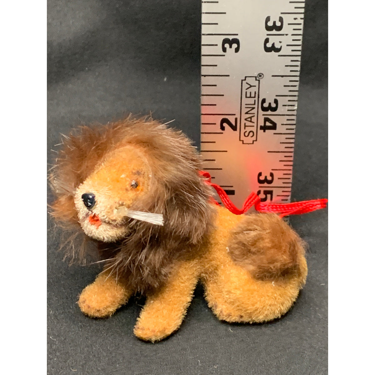 Vintage Wagner Handwork Flocked Lion Ornament West Germany Kunstlerschutz