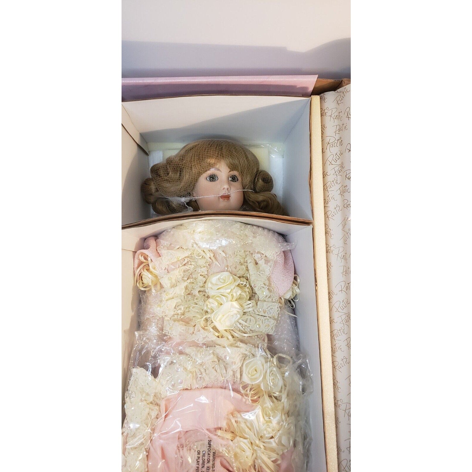 Rustie Monique 29" Porcelain Doll LE 52/1500 Welden Museum COA Hat Boxed Vtg