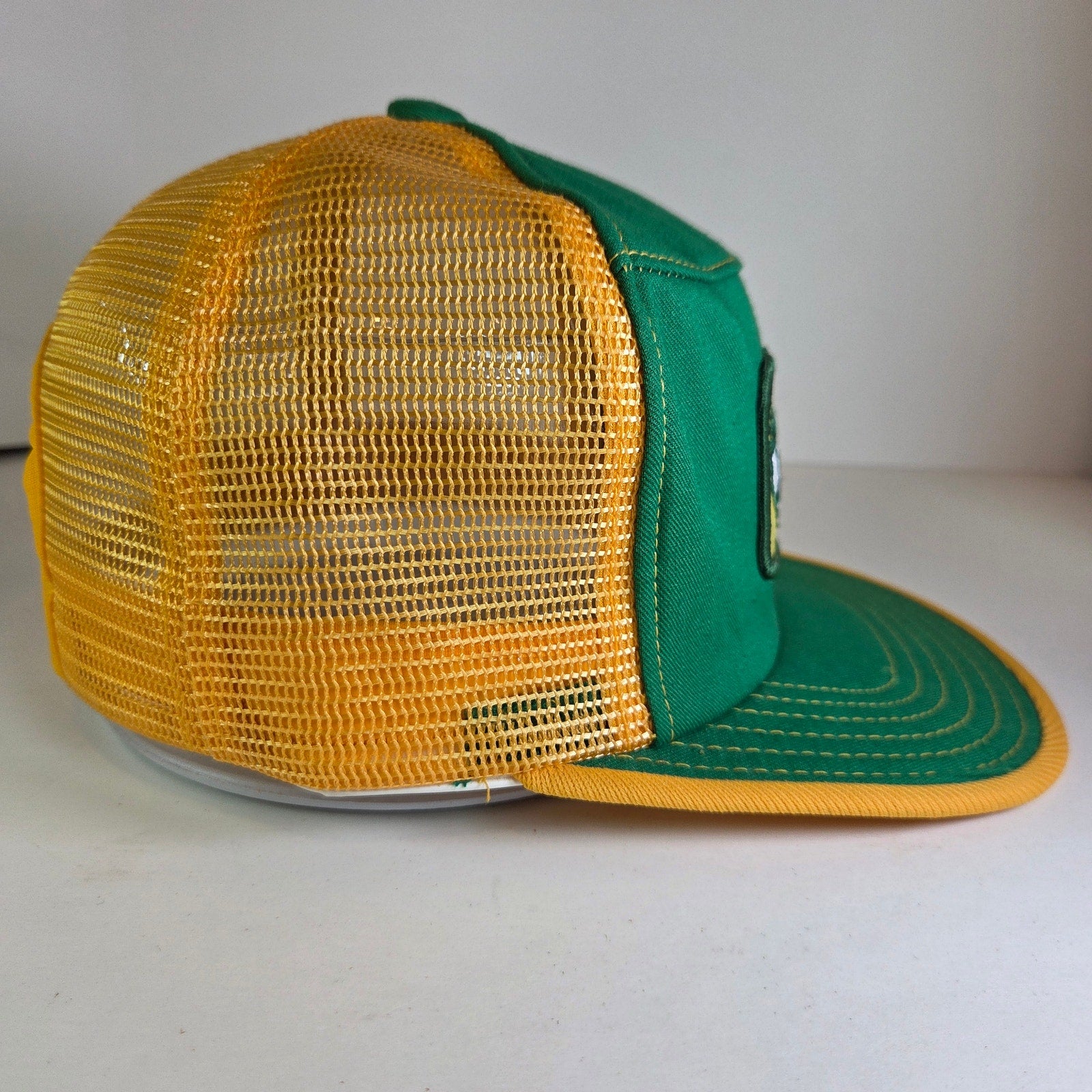 Vintage Johnson Reels Trucker Hat Green Yellow Kap King USA Snapback Foam Rot