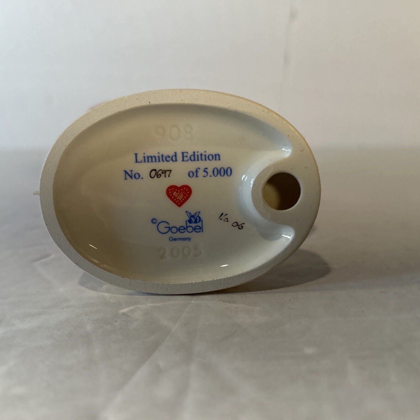 MI Hummel Heart of Hummel Set of 4 LE Figurines + Tin COA #0697/5000