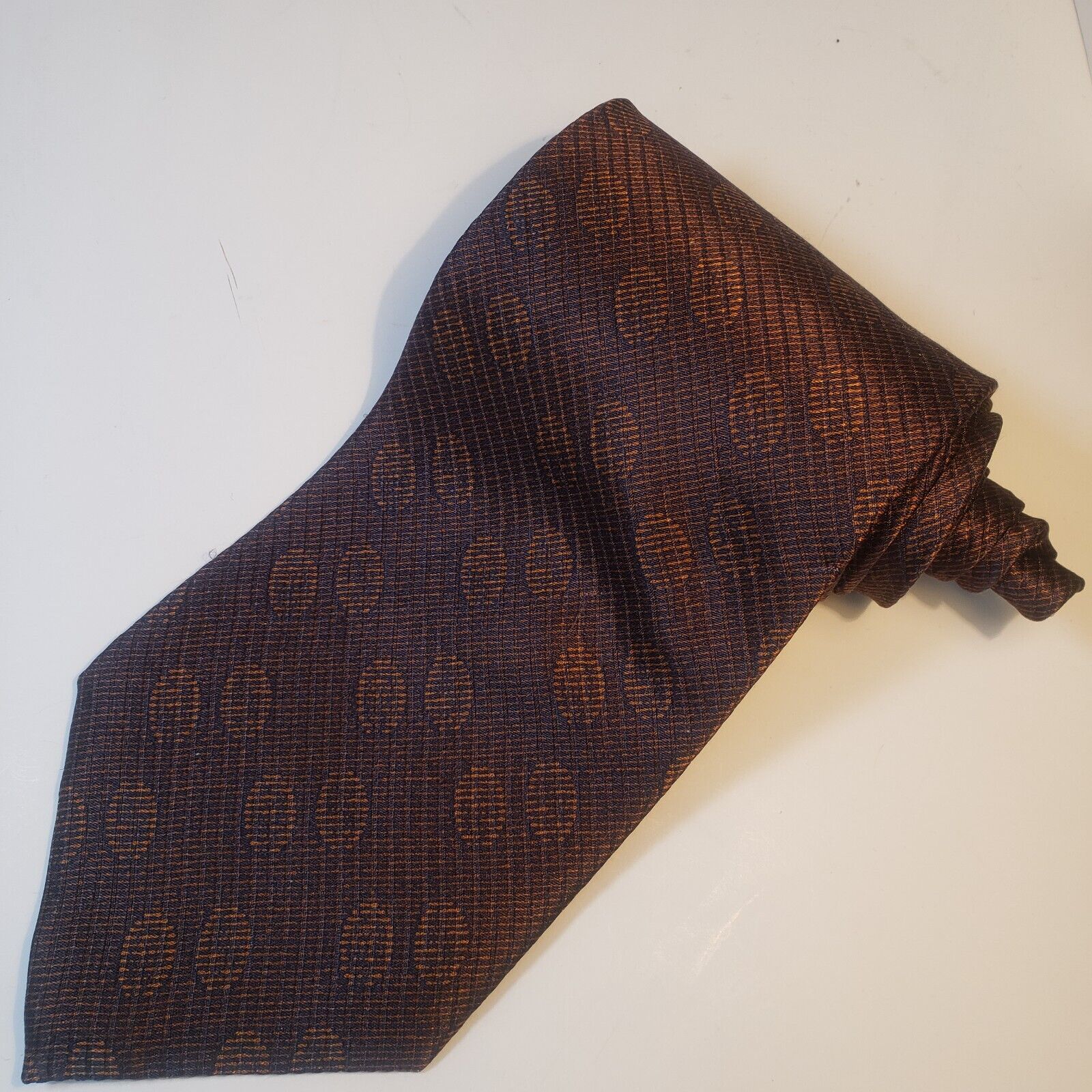 Donna Karan Signature Mens Brown Silk Tie Made in USA